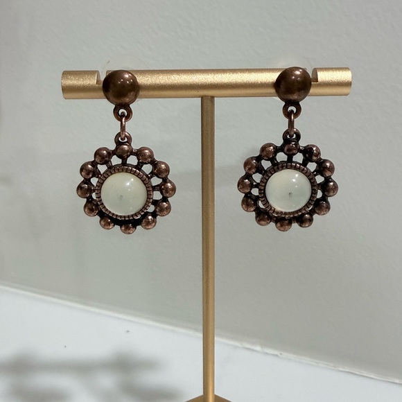 💙 2 for $12 Vintage inspired Copper-Tone Earrings Clear Center Eye Beaded frame - Picture 2 of 7